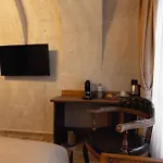Noah's Ark Cave Hotel 3*