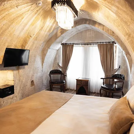 Hotel Noah's Ark Cave