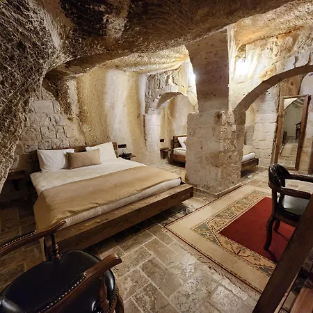 Noah's Ark Cave 3*