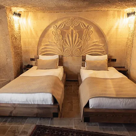 Hotel Noah's Ark Cave
