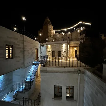 Noah's Ark Cave Hotel 3*