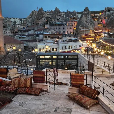 Noah's Ark Cave Hotel 3*