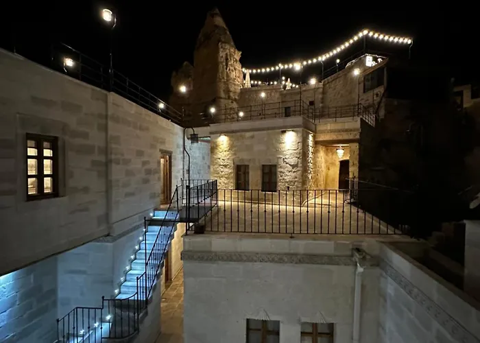 Noah's Ark Cave Hotel 3*