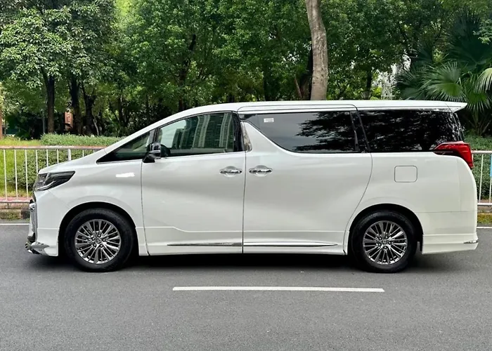 Hotel Noah's Ark Cave